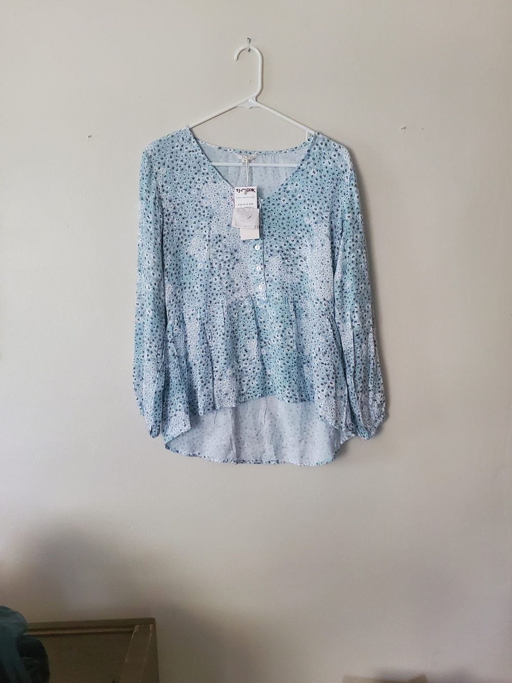 T.J.Maxx Light Blue Printed V-Neck Peplum Blouse